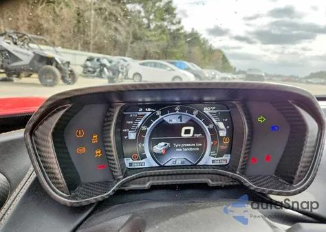 2018 Alfa Romeo 4C z USA, uszkodzony, nr VIN ZARBAAA46JM268242